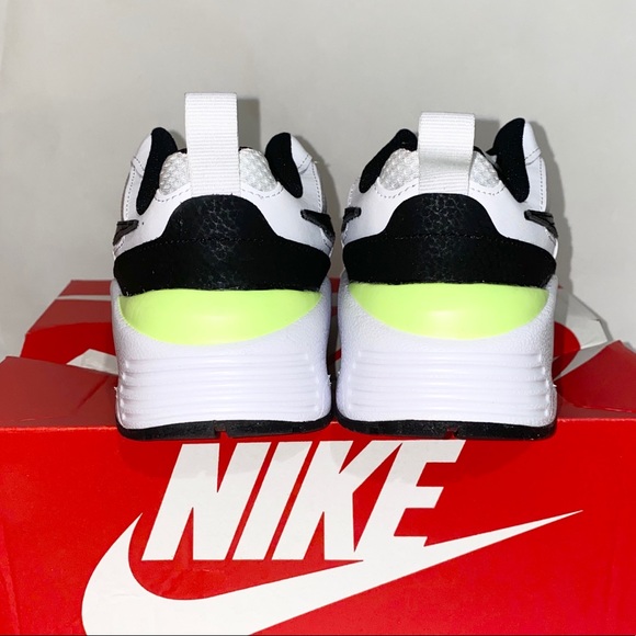 Nike Air Fusion 3Y Sneakers - Picture 4 of 8